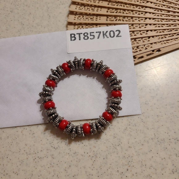 Stretchy Bracelet - Picture 6 of 7